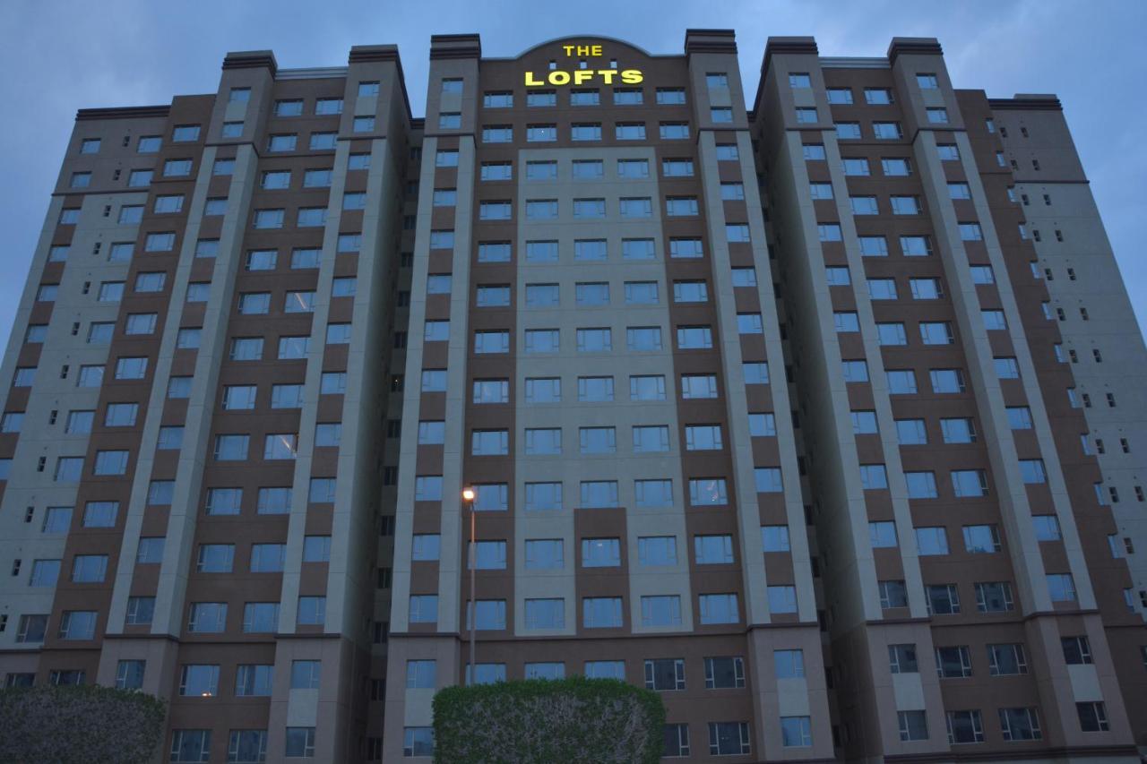 クウェート The Lofts Kuwait Fintasホステル エクステリア 写真
