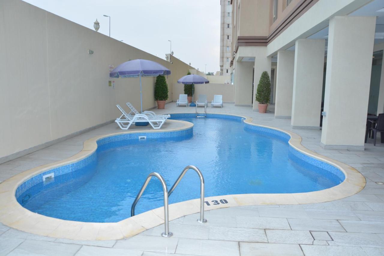 クウェート The Lofts Kuwait Fintasホステル エクステリア 写真