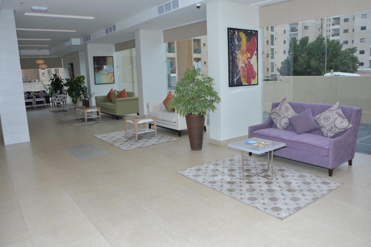 クウェート The Lofts Kuwait Fintasホステル エクステリア 写真